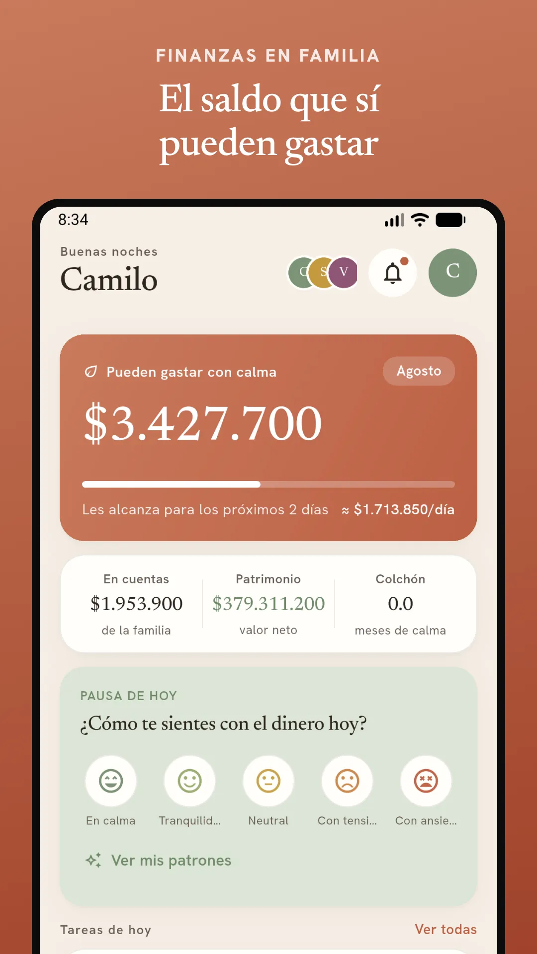 Pantalla de inicio de Manada con el saldo disponible, el patrimonio y el registro emocional del día