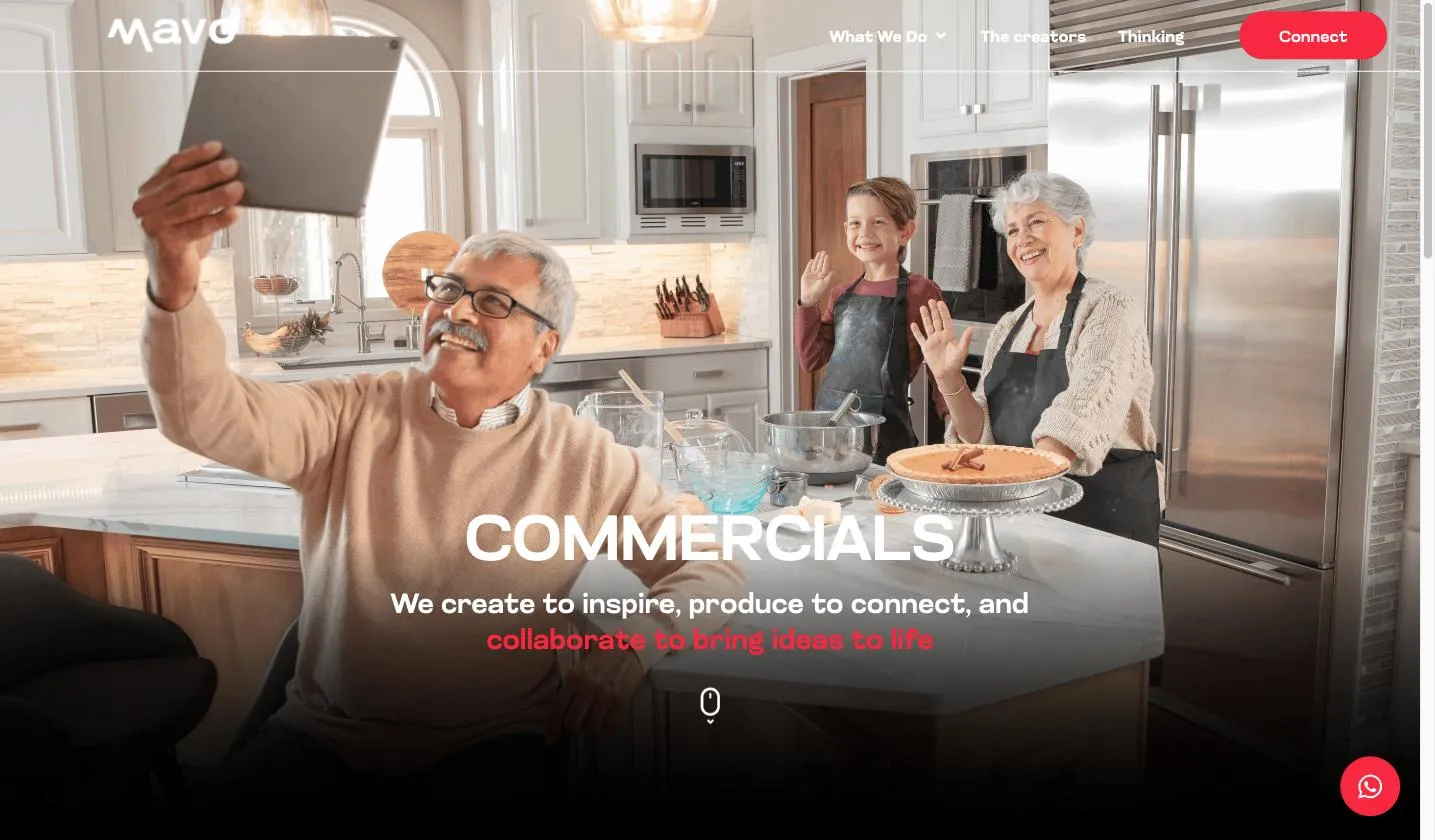 Página «Commercials» de The Mavo Group, con el titular sobre una escena familiar en una cocina durante una videollamada