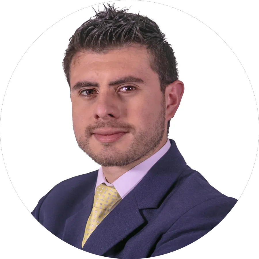 Retrato de Michael Ramírez, estratega de marketing de MTechnology